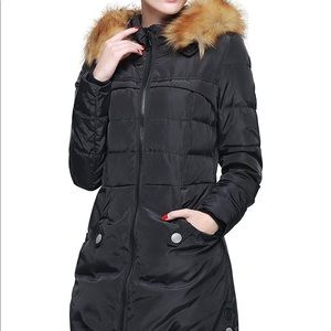 Orolay Women's Down Jacket with Faux Fur Trim